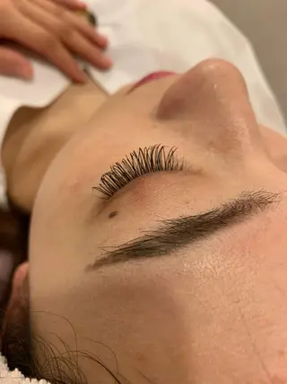 マツエク・マツパ 舟橋 瑞稀のヘアスタイル