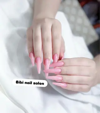 ロング カラー Bibi beauty spa Osaka所属・Chann Channのネイルデザイン