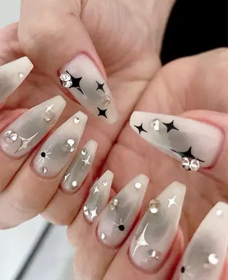 ネイル LynaOtsuka Nailのネイルデザイン