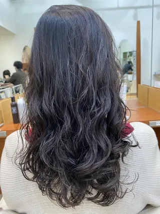 ロング コテ巻き風パーマ 河島恭平のヘアスタイル