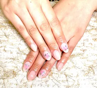 ネイル 鈴木 すみれのネイルデザイン