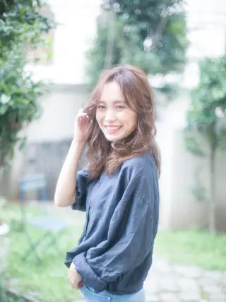 カラー ヤナギウチ エリカのヘアスタイル