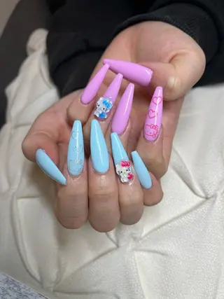 ネイル nail.salon .Reversalのネイルデザイン