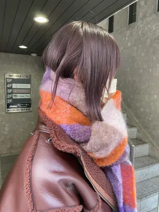 ミディアム カラー 岡本康平/ボブ /ブリーチ/レイヤーのヘアスタイル