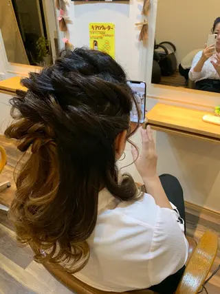 セミロング ヘアアレンジ ヘア＆エステ フォーチュン所属・石川 奈緒子のヘアスタイル