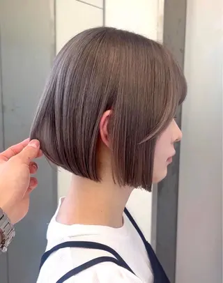 ミディアム AISA viewNAGOYAのヘアスタイル