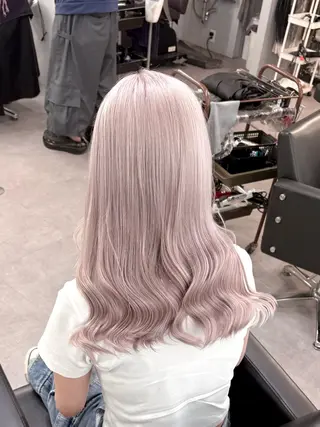 ミディアム カラー ミルクティーベージュ /ピンク/大阪/堀江のヘアスタイル
