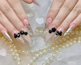 ネイル Salon de Minuit🦩のネイルデザイン