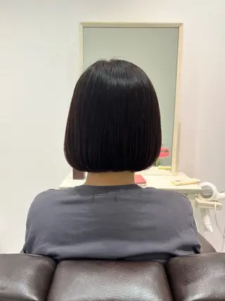 ミディアム 小泉 加那のヘアスタイル