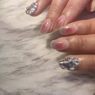 ネイル RUNWAY 　　の眉毛・アイブロウイメージ