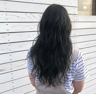 ロング カラー パーマ ヘアアレンジ CREAPY所属・CREAPY　日向野 利菜のヘアスタイル