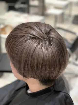 ショート カラー 神戸 大輝のヘアスタイル