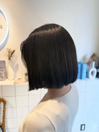 ショート moeka / 透明感カラー🥣🤍のヘアスタイル