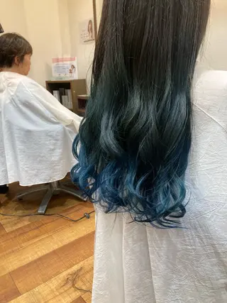 ロング MOLLASALON 浅香山店所属・ツジ モモカのヘアスタイル