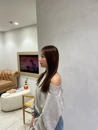 ロング 小林 篤滋郎のヘアスタイル