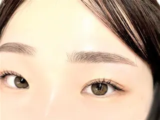 マツエク・マツパ エルフ 阿部月菜の眉毛・アイブロウイメージ