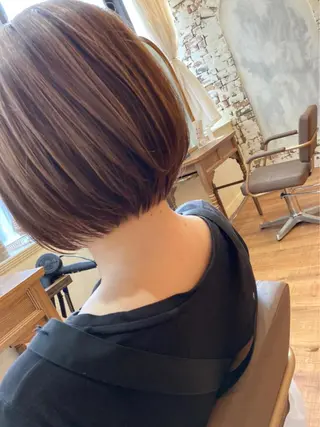 ショート カラー ママ美容師🧸谷山 潮音/ReFa取扱店のヘアスタイル