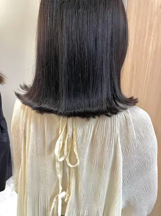ミディアム 西 めぐみのヘアスタイル