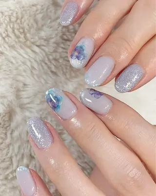ネイル gloss nail 代々木上原のネイルデザイン