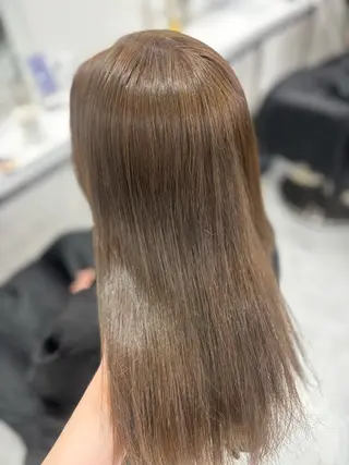 ロング 渋谷🥇透明感カラー 特化美容師のヘアスタイル