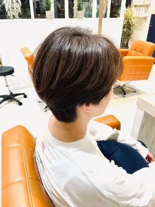 ショート カラー 逢坂 拓巳のヘアスタイル