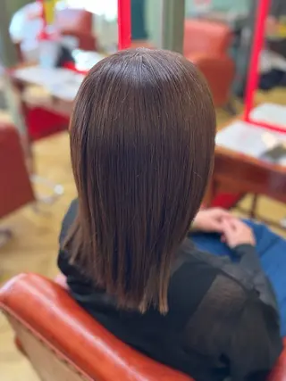 ミディアム カラー cureK所属・米倉 麻衣のヘアスタイル