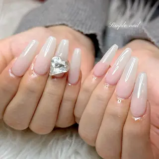 ネイル UnFLAIR 麻布十番店🧸NAOのネイルデザイン