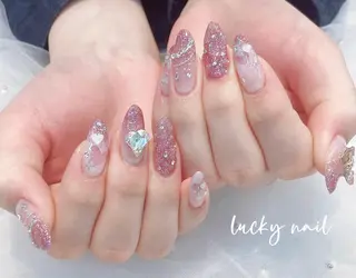 ネイル Lucky nail  小林和希のネイルデザイン