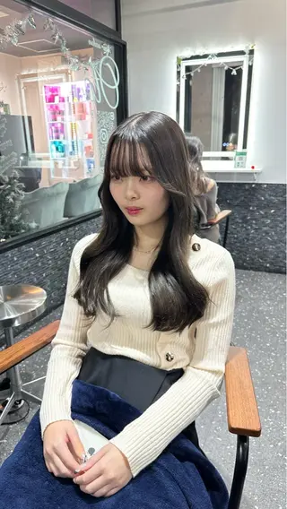 ロング カラー 蝦名 怜のヘアスタイル