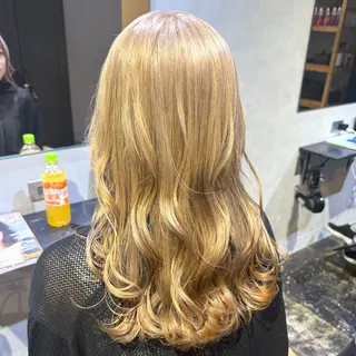 セミロング カラー 透明感カラー/パーマ 🌀アオノアユミのヘアスタイル