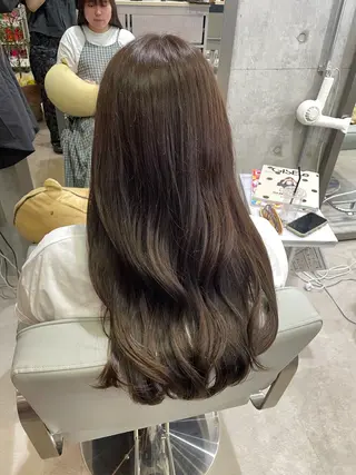 ロング カラー MASHIRO💎 透明感カラー/カットのヘアスタイル