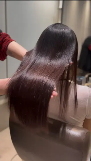ロング 💎艶髪職人🥇極 縮毛矯正💎小穴侑哉のヘアスタイル