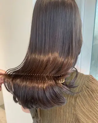 カラー 🫒🫒ブリーチなし 艶カラー🫒ヤマシロのヘアスタイル