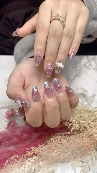 ネイル はな💎ネイル ワンホン、長さ出しのネイルデザイン