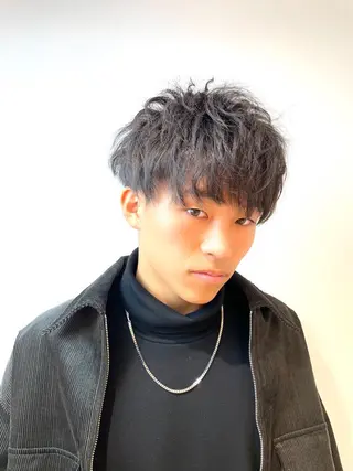 パーマ メンズ IwAsh中山所属・✂︎中山ブリーチ・ パーマ✂︎露木智也のヘアスタイル