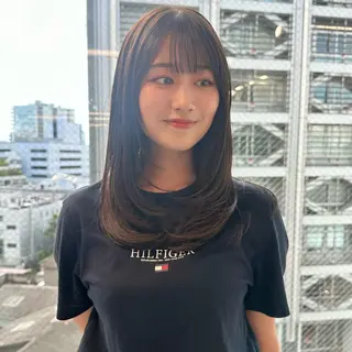 ミディアム カラー ブリーチなし/レイヤ ー特化🌈Tommyのヘアスタイル