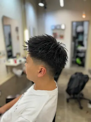 ショート メンズ 渡 汐音のヘアスタイル