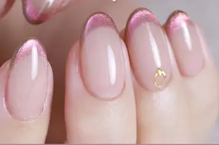 ネイル Roger 舞のネイルデザイン