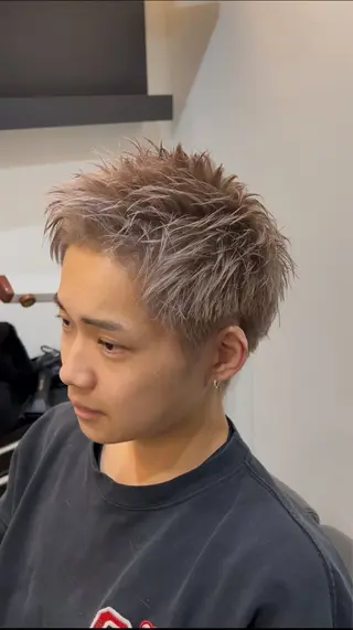 メンズ ヘア&メイクヤマグチトゥシェル所属・池部 宥伎のヘアスタイル