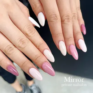 ネイル nailsalon Mirrorのネイルデザイン
