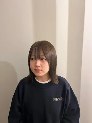 カラー 山本 彩香のヘアスタイル
