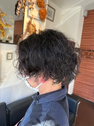 ショート パーマ メンズ インナーカラー指名 No.1菊池柊真のヘアスタイル