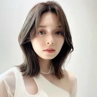 セミロング ショート/レイヤー/ 縮毛矯正/ 渡邊莉玖のヘアスタイル