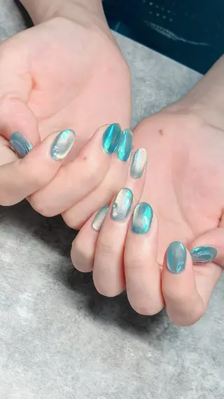 ネイル haleyume所属・shino🌟 痛ネイルのネイルデザイン