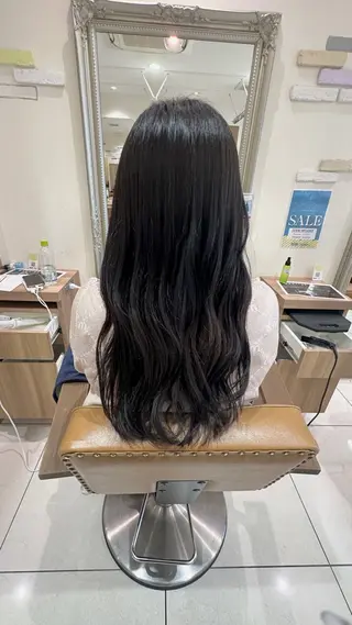 ロング レイヤーカット🪽 𝐼𝐾𝑈𝑀𝐼のヘアスタイル