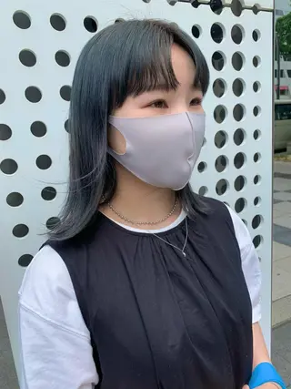 ミディアム カラー 桃果 momokaのヘアスタイル