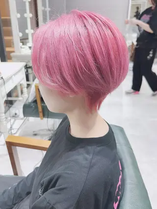 ショート ヘアアレンジ カラー 𝐑𝐈𝐍𝐊𝐀 🐷🖤のヘアスタイル