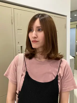 ミディアム 平松 里穗のヘアスタイル