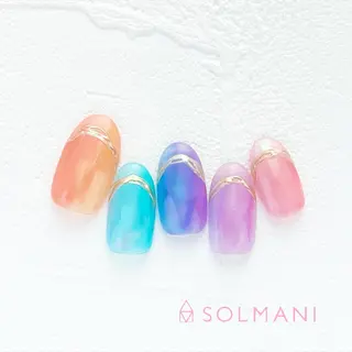ネイル SOLMANI 予約担当のネイルデザイン