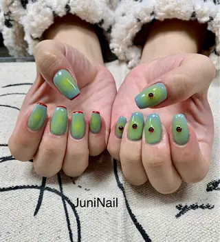 ネイル JuniNail 주니네일🇰🇷suのネイルデザイン